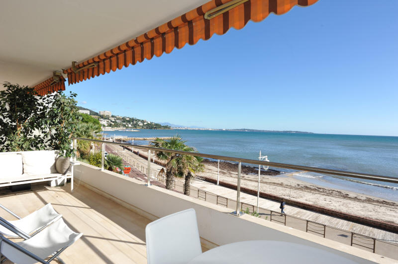 Cannes Rentals, Ref 221, John and John Real Estate, Cannes, France